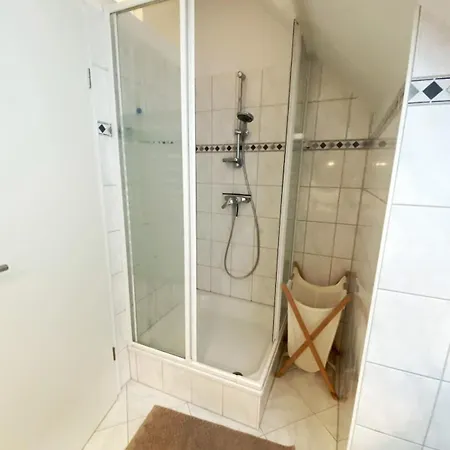 Apartment Ruhiges Und Zentrales In